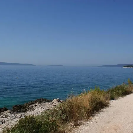 Vujica, Okrug Gornji *