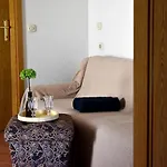 Vujica, Okrug Gornji Trogir