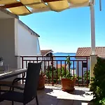 Vujica, Okrug Gornji Apartment